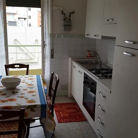 Accogliente E Soleggiato *
